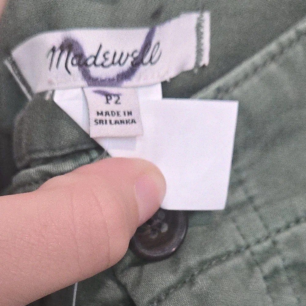 Madewell The Petite Taper-Leg Utility Pant in Garment-Dyed Twill - Picture 4 of 6